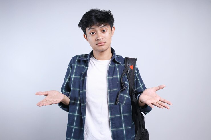 "Aku Nggak Apa-apa": Kebohongan 3 Kata yang Menjadi Bom Waktu dalam Hubungan Anda