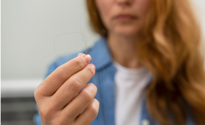 Trichotillomania: Dinamika Impuls, Regulasi Emosi, dan Pembentukan Kebiasaan